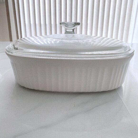 Corningware Stoneware Casserole Dish w/ Pyrex Glass Lid, French White - Picture 1 of 3